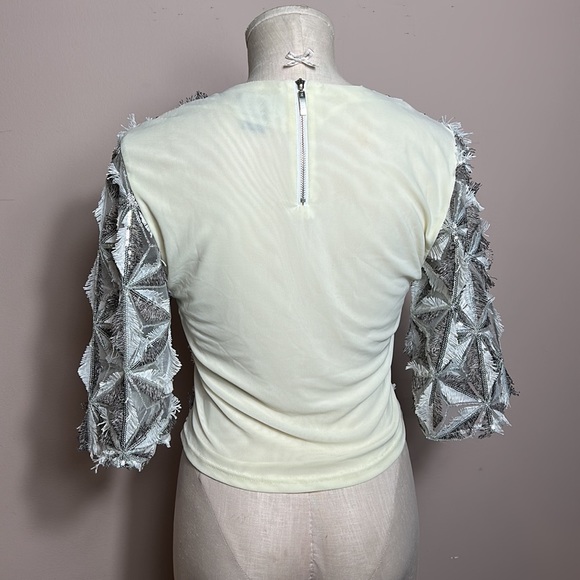 Garcia Women’s Silver Sequin beaded pinwheel motifs crop top size S - Picture 10 of 14